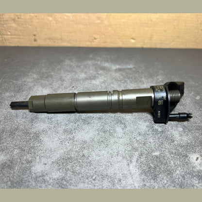 Genuine Mercedes W164 Fuel Injector Sprinter 3.0L OM642 A642 0700587 Oem Diesel