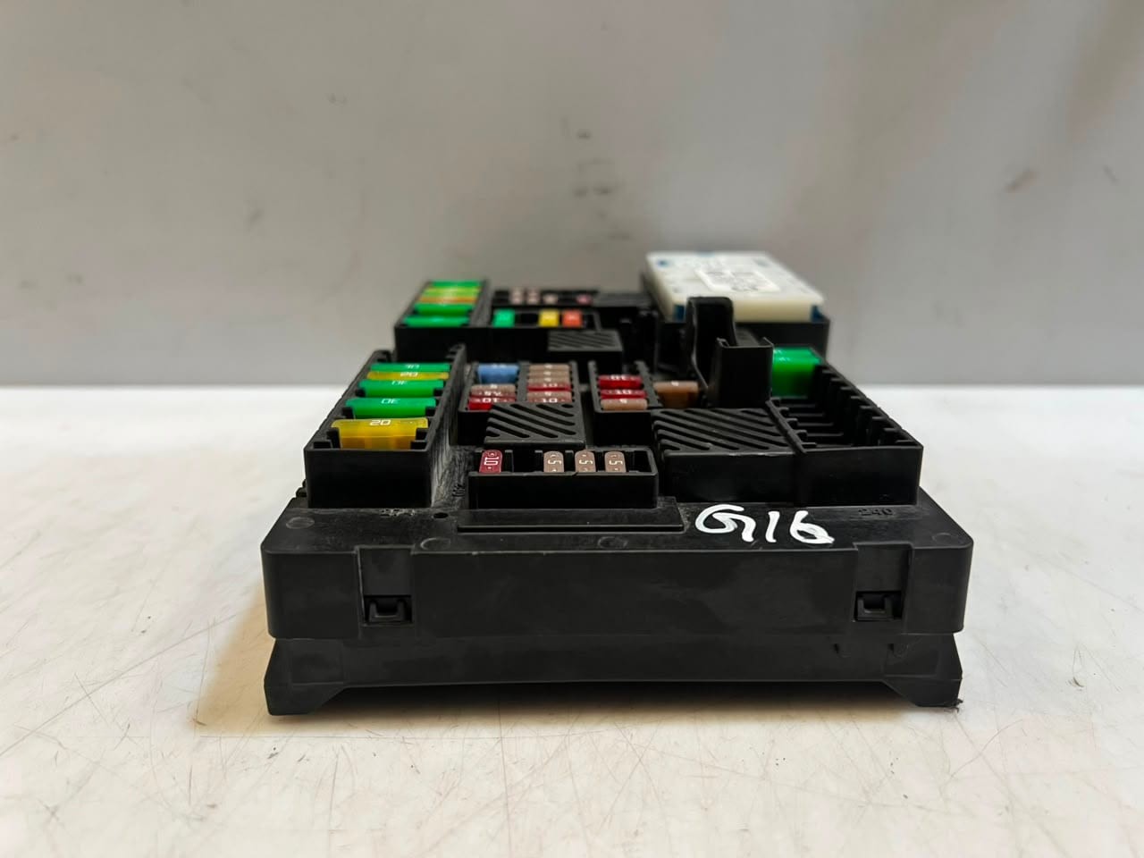2021 BMW 3 Series G20 G11 G12 G20 G30 G01 X3 Fuse Box 8795479 OEM