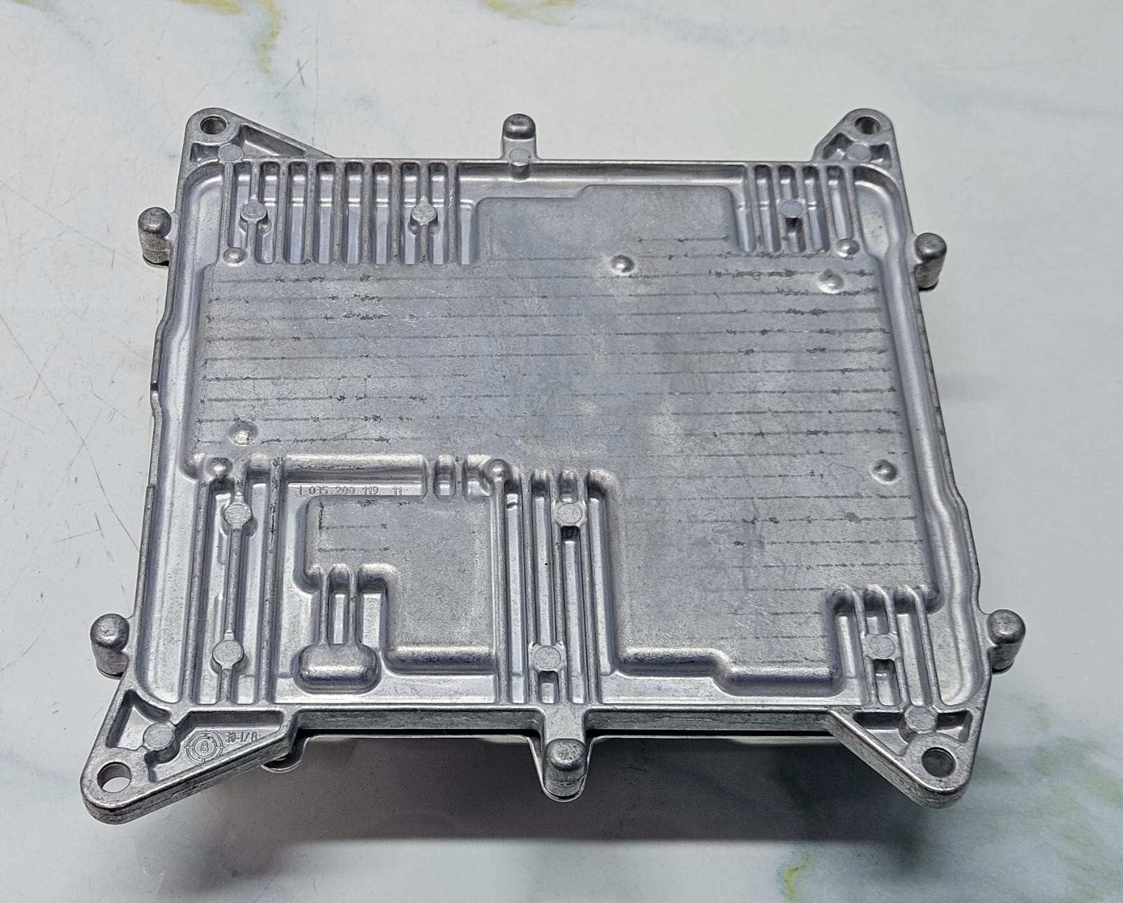 BMW X1 20i E84 N20 ENGINE CONTROL UNIT ECU ONLY DME 8661466 OEM