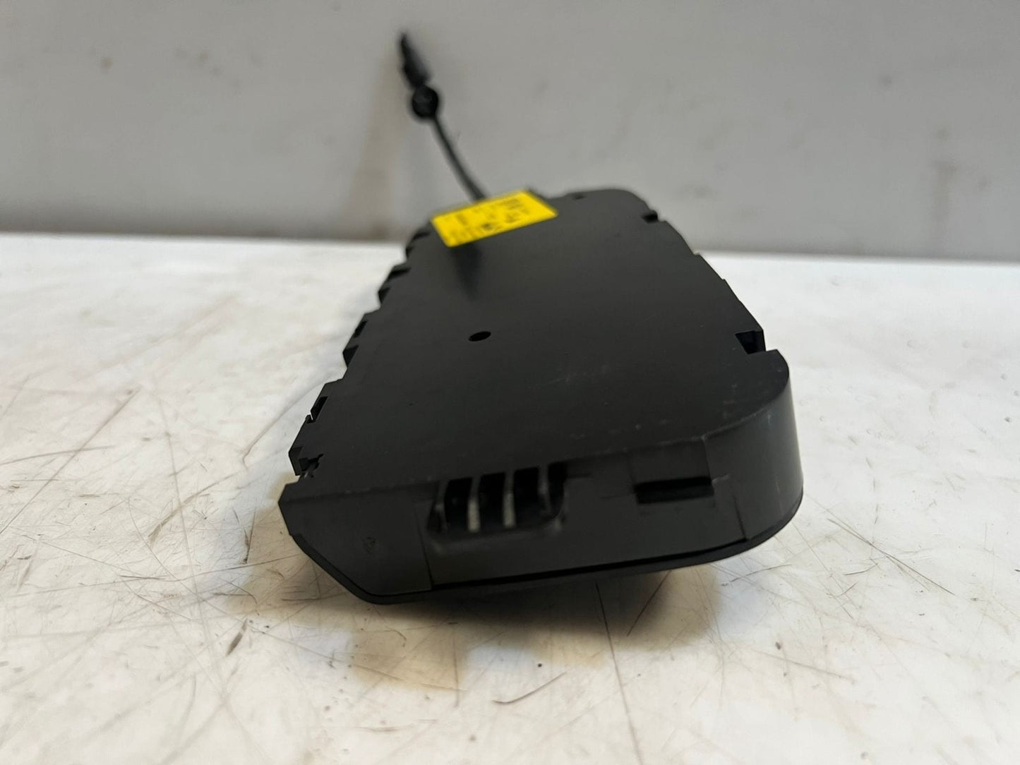 2010-2014 BMW Suzuki Kizashi Seat Adjustment Switch 9347402 OEM
