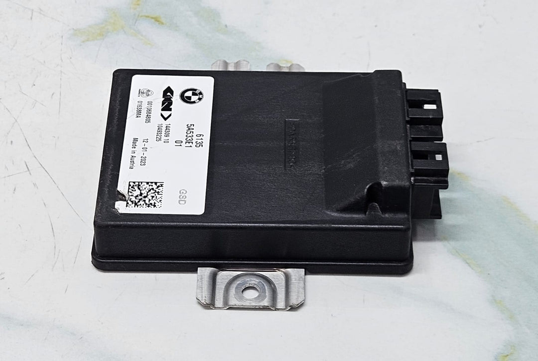 BMW M3, and M240i G42 G80 G20 Rear Differential Control Module 5A533E1 OEM