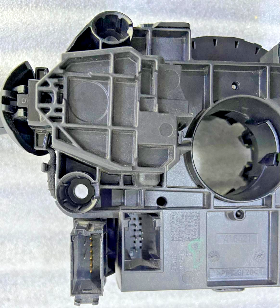 OEM BMW G01 G05 G06 X3 X5 Steering Switch Control Sensor Clock Spring 9436676