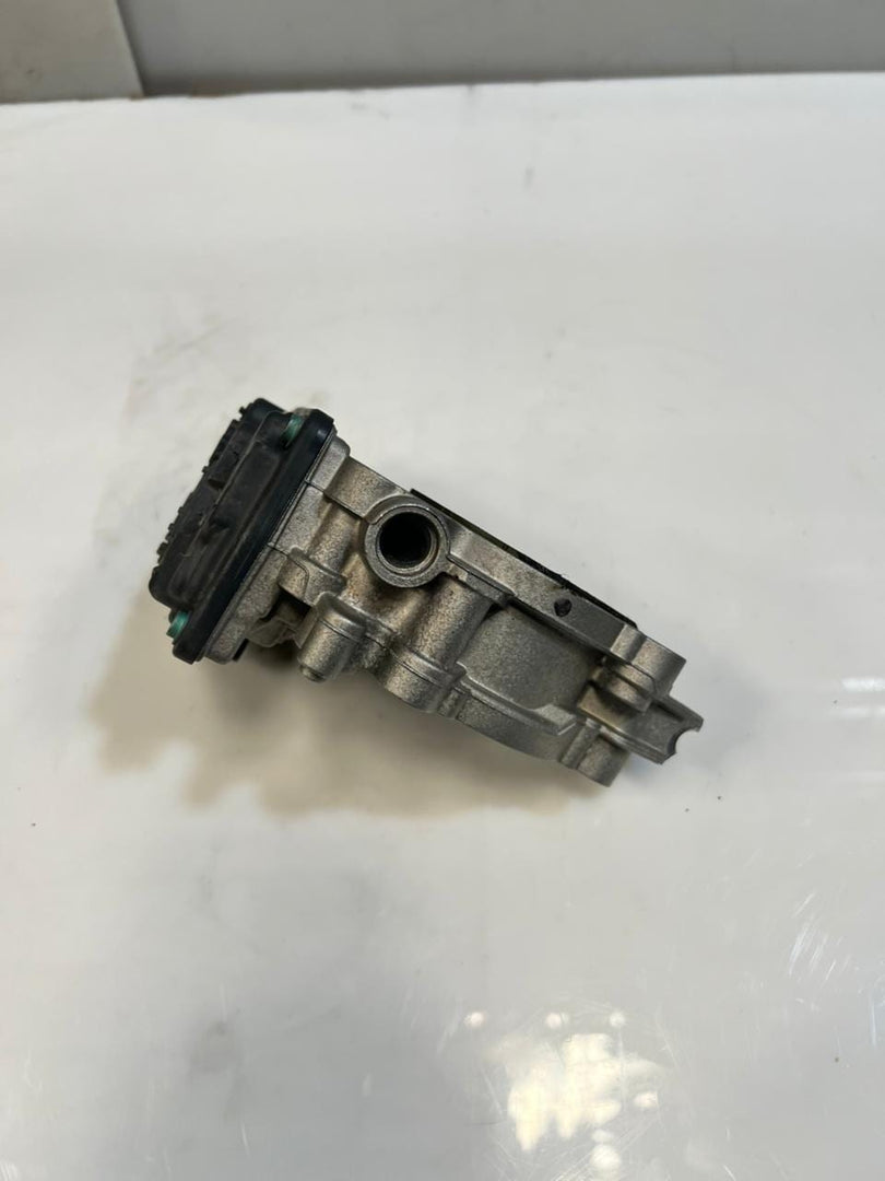 BMW F20 F21 F30 F31 F32 F33 G11 G12 G20 G21 F22 B48 Throttle Body 8623324 OEM