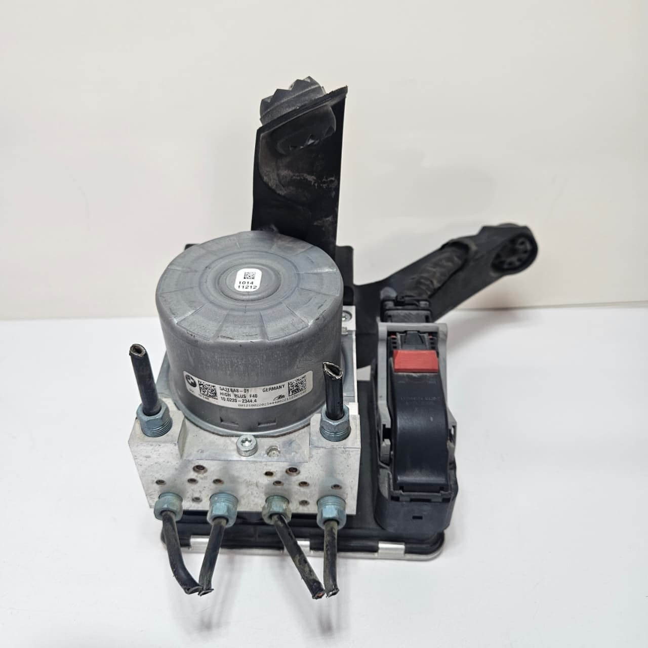 2019 BMW 1 2 Series F40 F44 118i ABS Control Module 5A2EBA9 USED