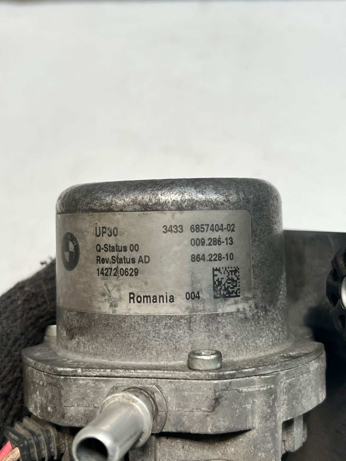 BMW 5 Series F10 F11 N55 3.0 ENGINE Brake BOOSTER Vacuum Pump 6857404 OEM