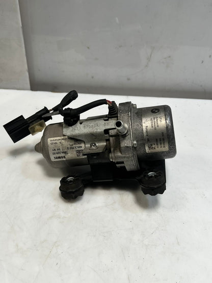 BMW 5 Series F10 F11 N55 3.0 ENGINE Brake BOOSTER Vacuum Pump 6857404 OEM