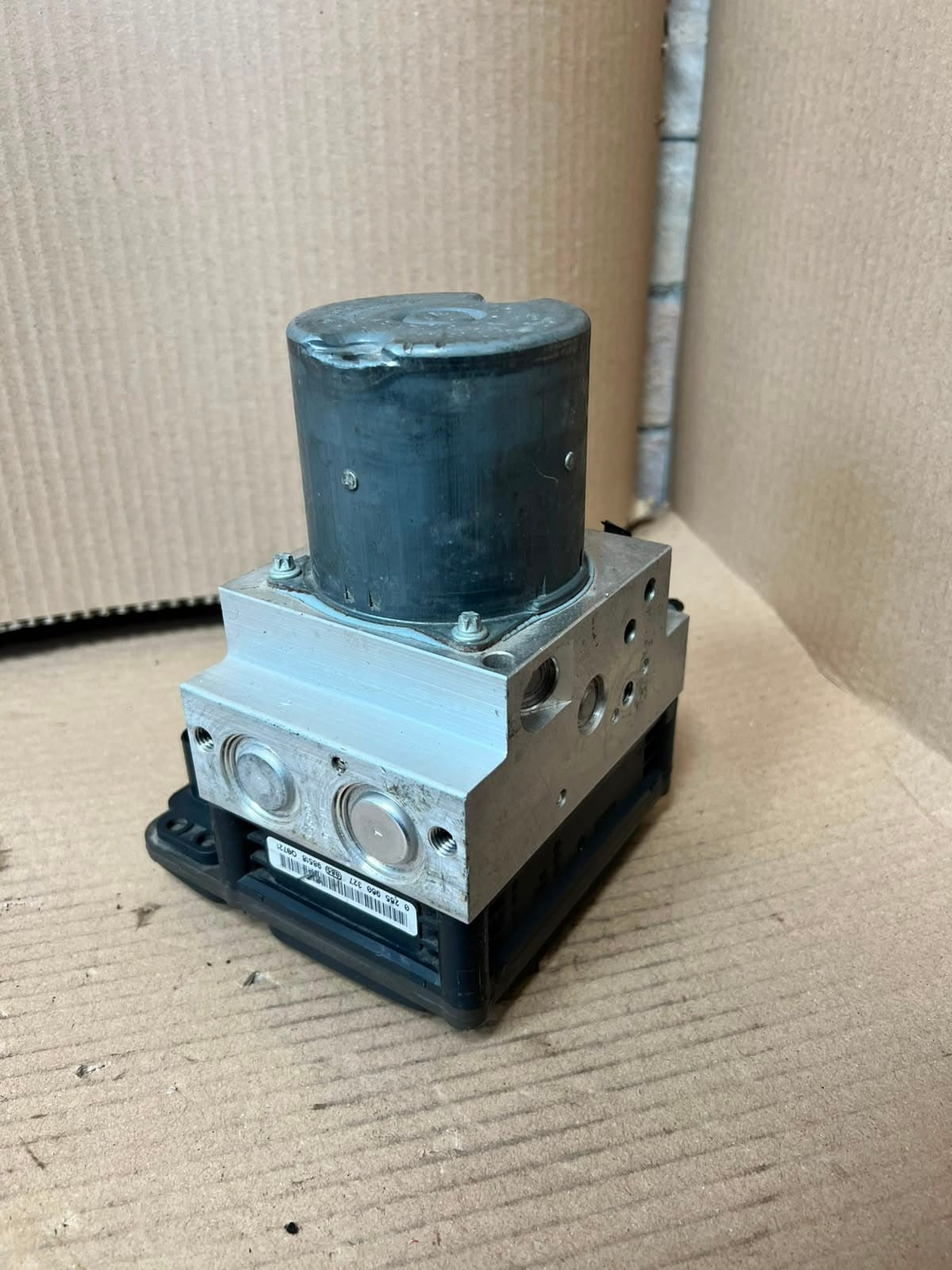 2008-2010 BMW E6X 535i 5 Series E60 520d Abs Pump Control Module 6783360 OEM