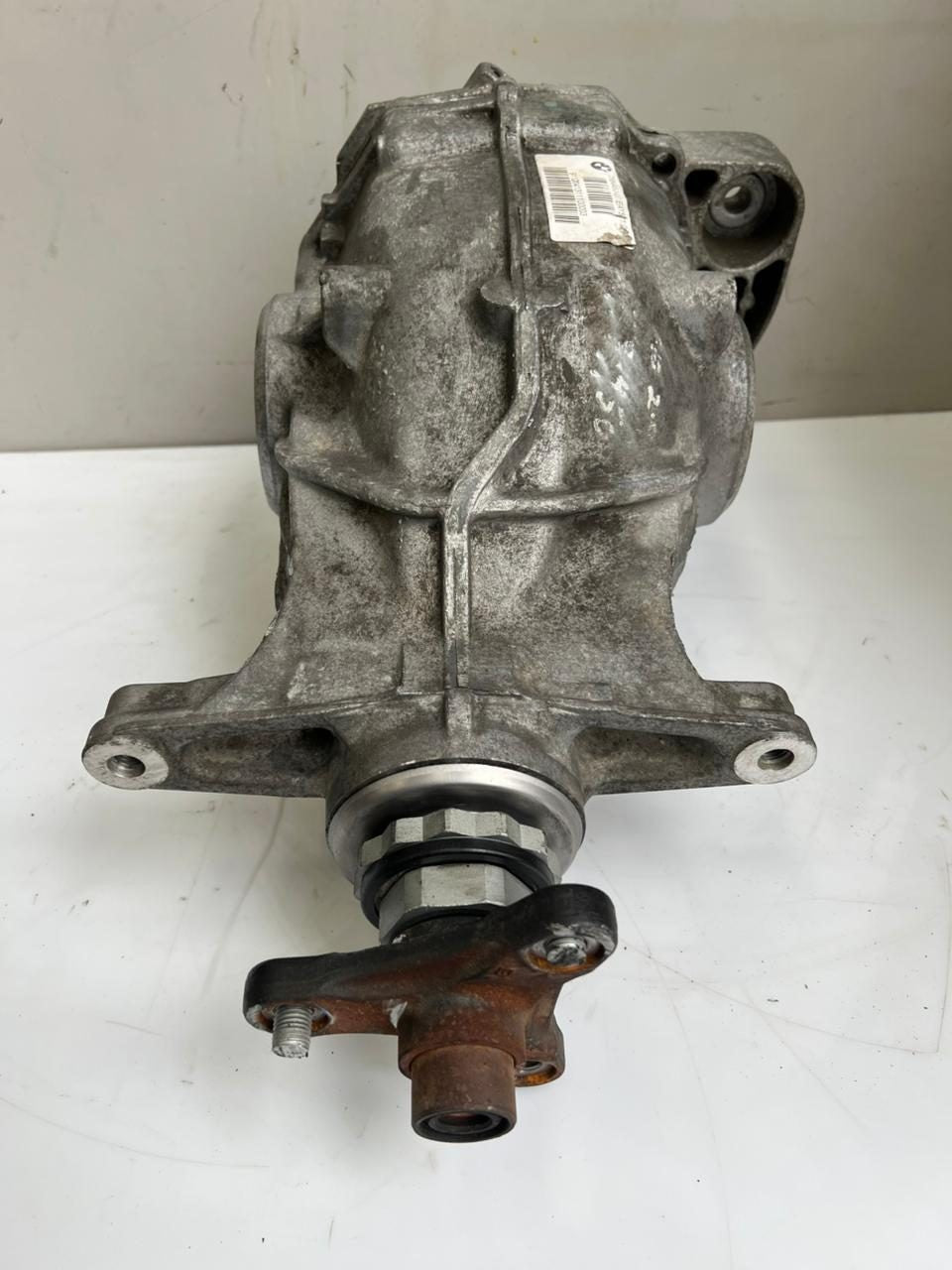 BMW 5 Series F10 F11 520d 525d 7 Series F02 Rear Differential 7584450 2.93 Ratio