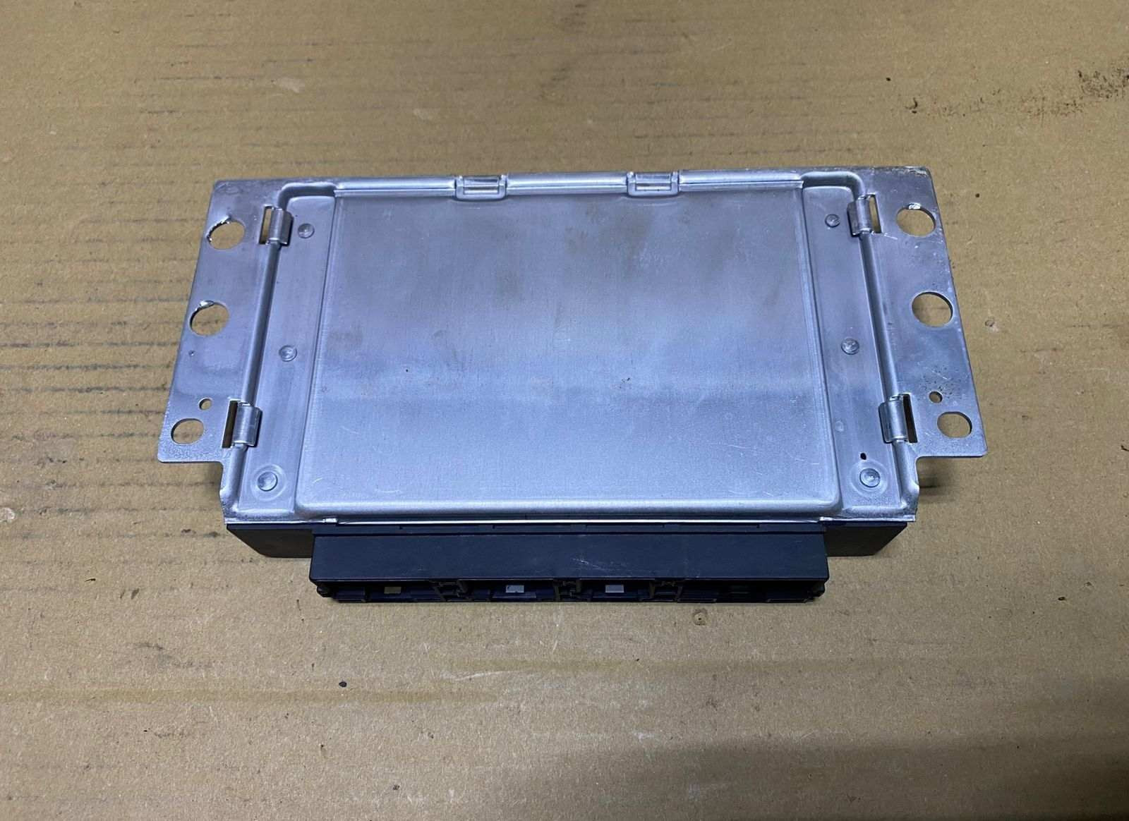 2013-2018 BMW X5 Control Unit Differential Lock 8611736 BMW X5 F15