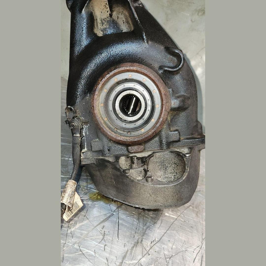 2016-2018 BMW 330e Rear Differential 7624780 3ser F30 F31 330E 320D 188LW I=2,93