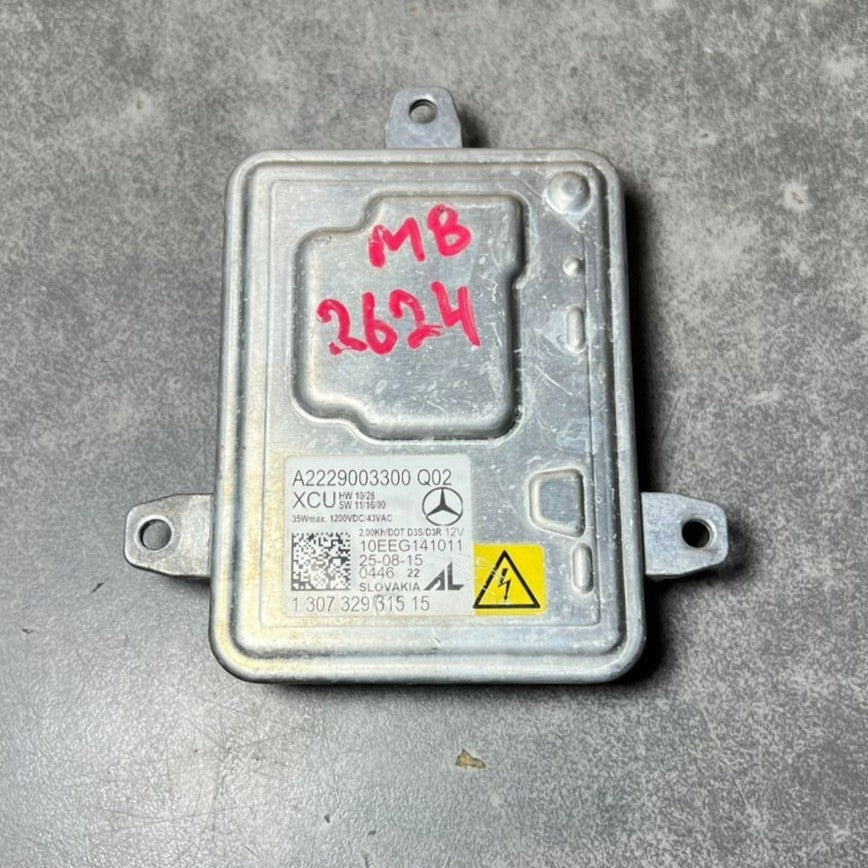 Mercedes Benz W222 Xenon Light Headlight Control Module Unit A222 9003300 OEM
