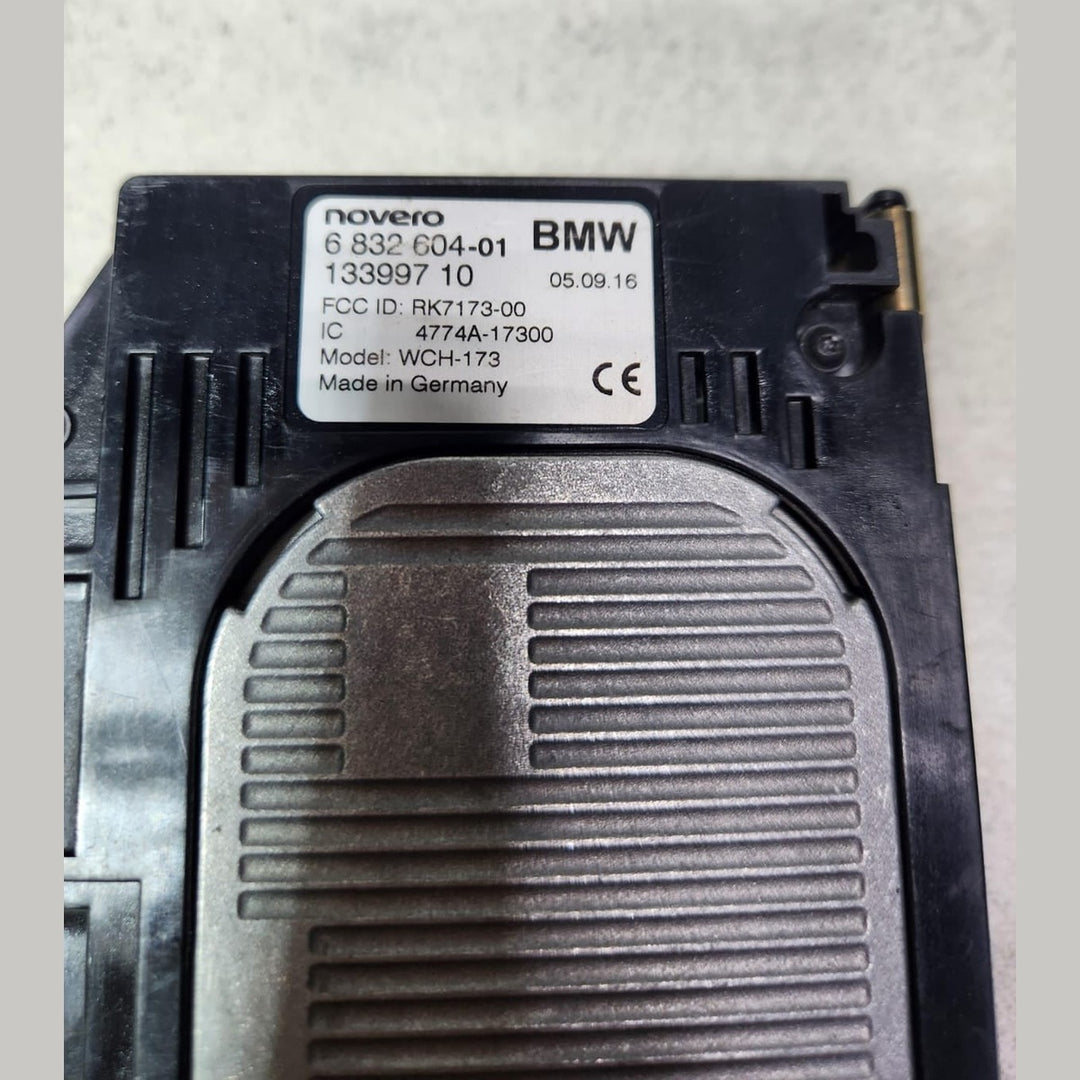 BMW 740d Wireless Charging Device 6832604 7 Series G11 G12 