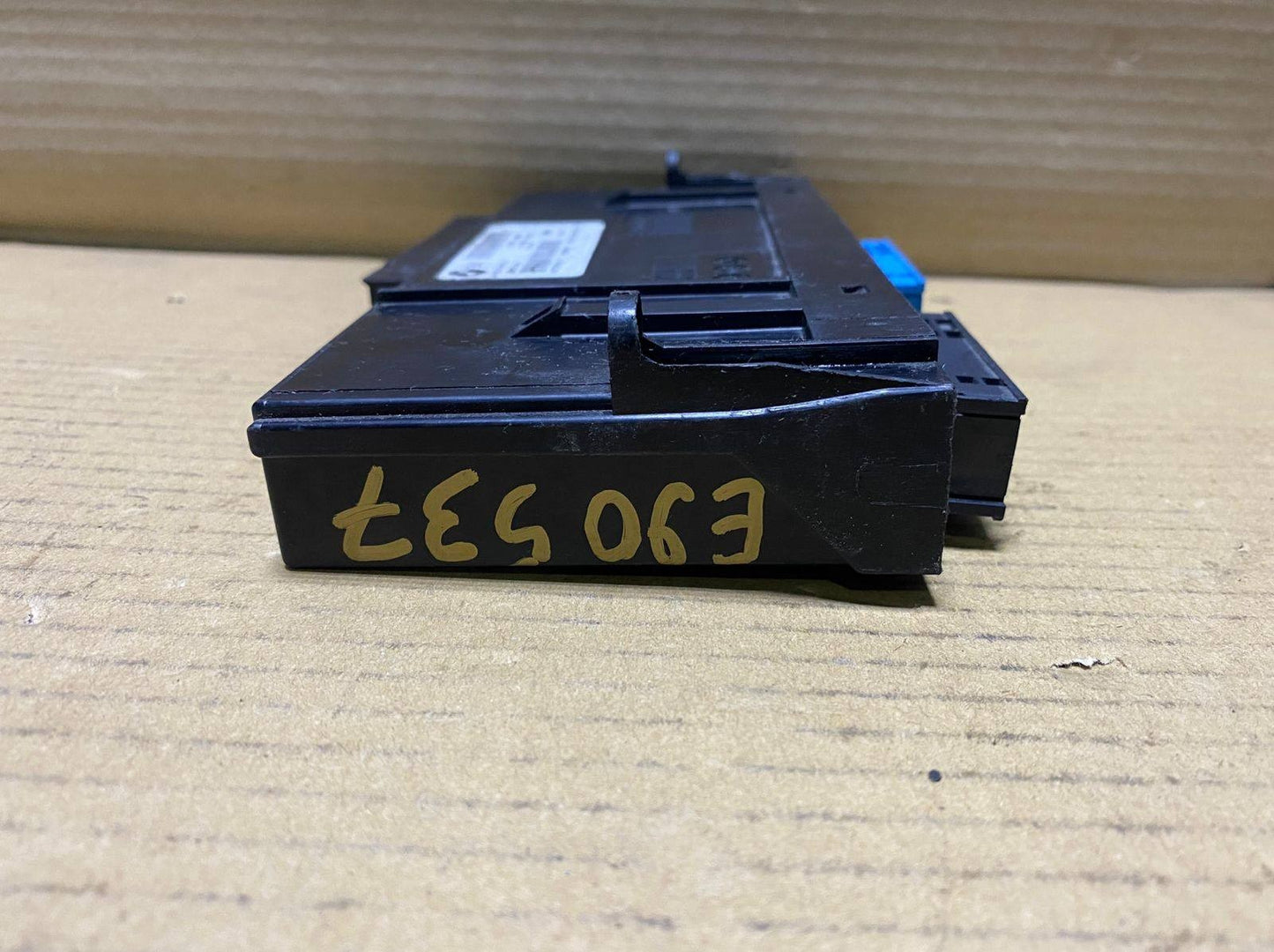 2014 BMW X1 E84 Body Control Module 9187537  3 Series E90