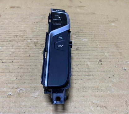 BMW Center Console Switch Operating Unit 6843922 RHD 5 Series G30 G31 and X3 G01