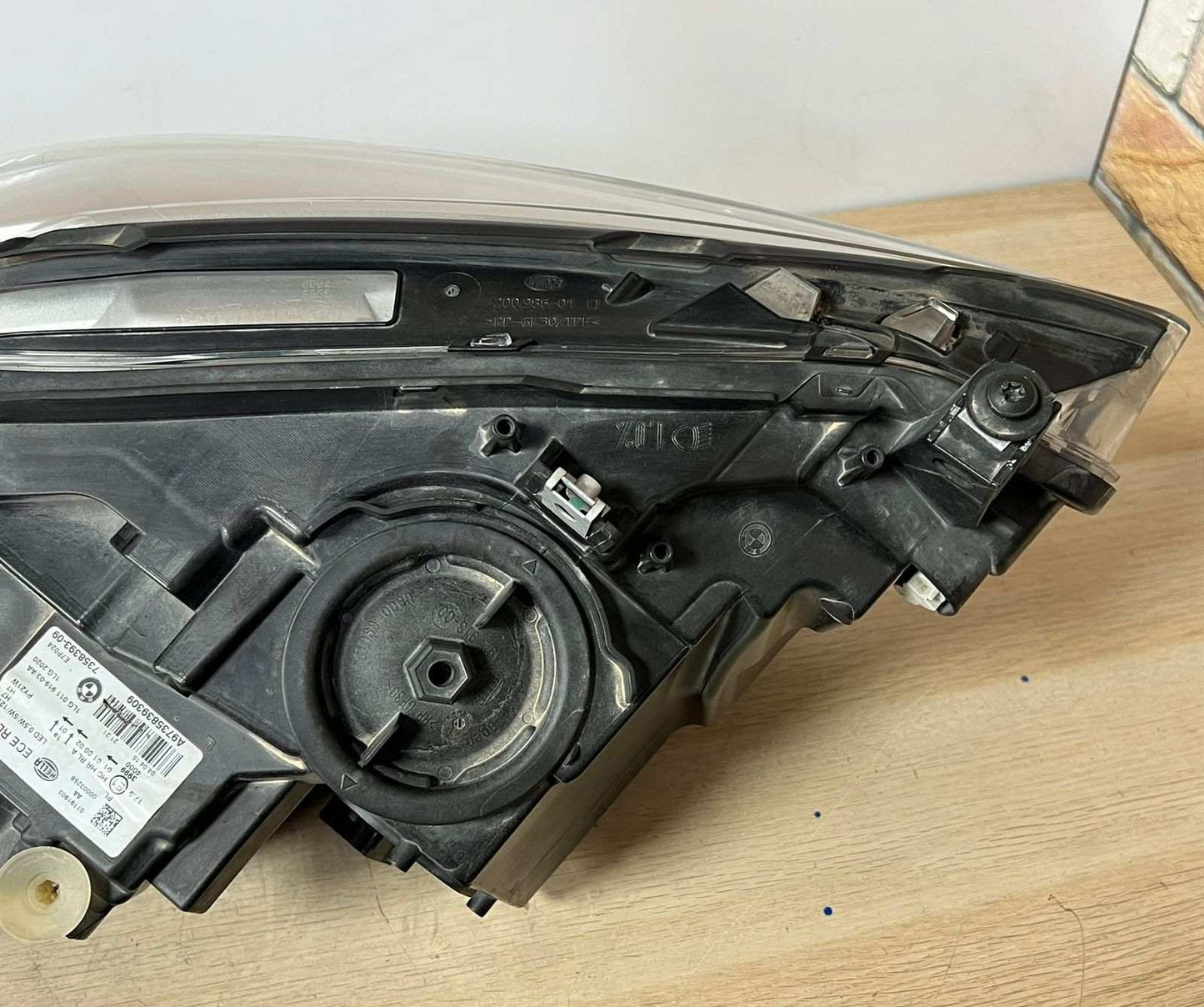BMW Headlight Assembly 7358393 1 Series 120I F20 F21 LCI FRONT LEFT HELOGEN