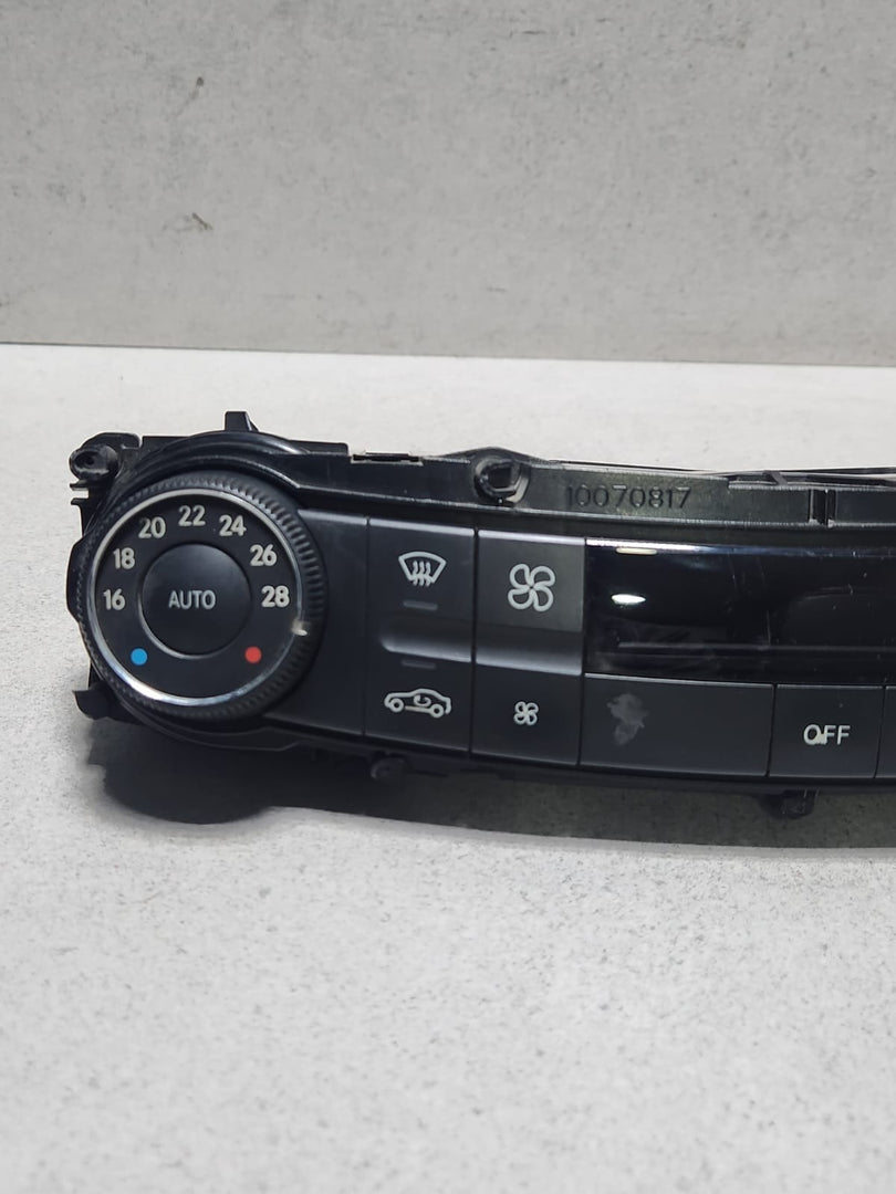 Mercedes-Benz Climate Control Panel 2118300890 W211 E-Class and S211 E-Class