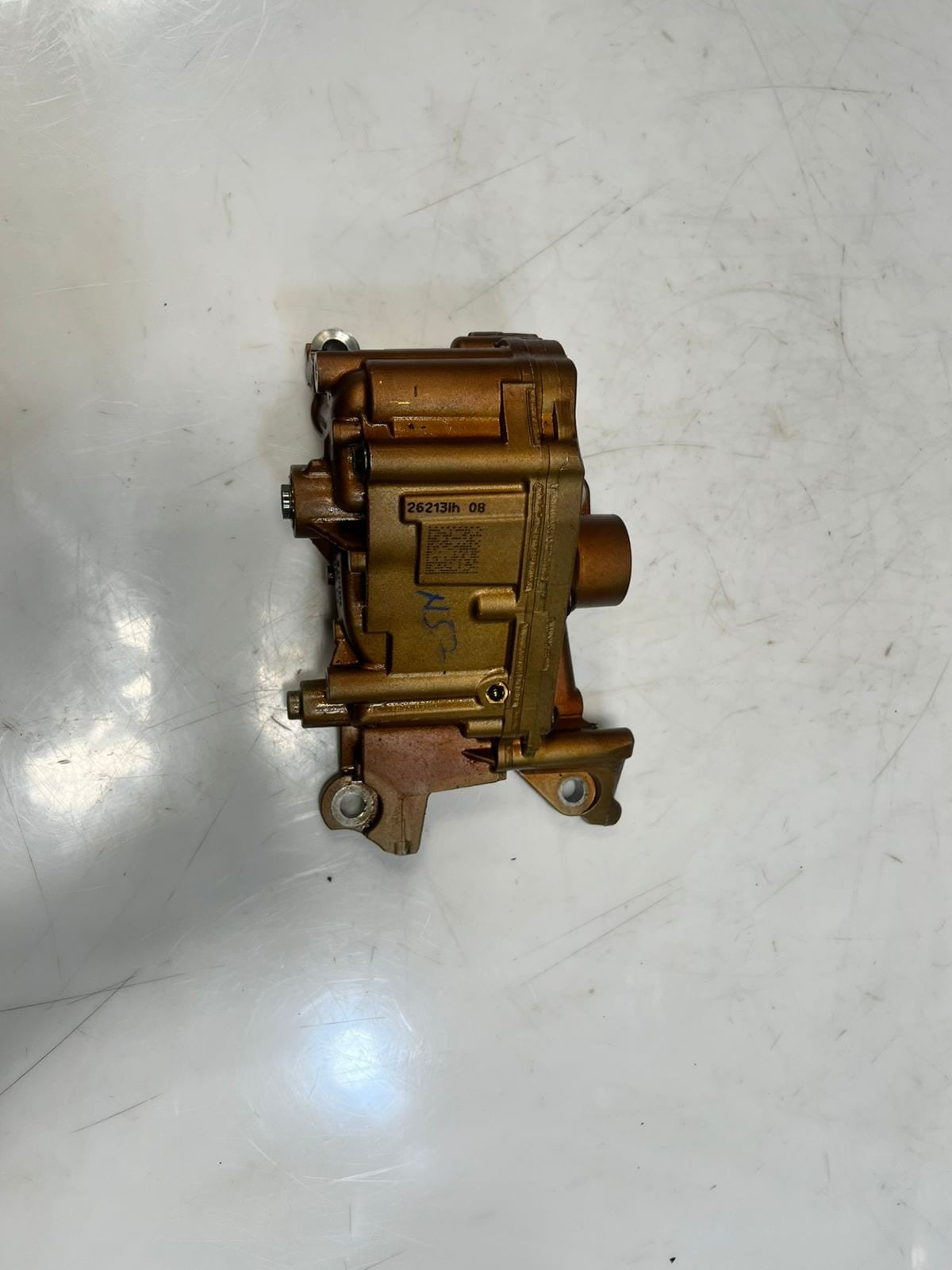 2011-2012 BMW X3 F25, 528i F10 and Z4 E89 3.0L Engine Oil Pump 7573748 OEM