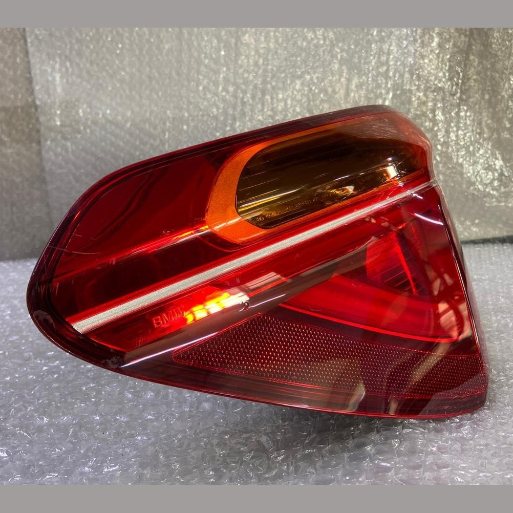 OEM BMW X1 F48 N/S LEFT SIDE REAR TAIL LIGHT 7350715