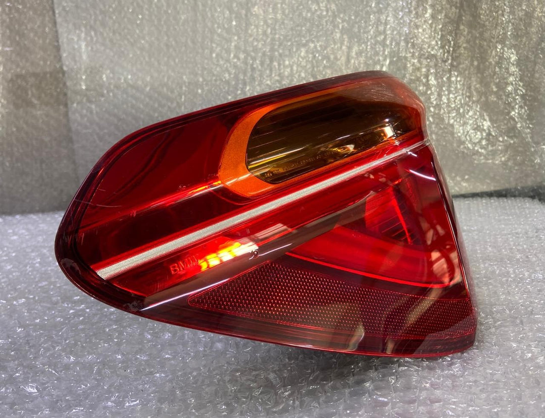 OEM BMW X1 F48 N/S LEFT SIDE REAR TAIL LIGHT 7350715