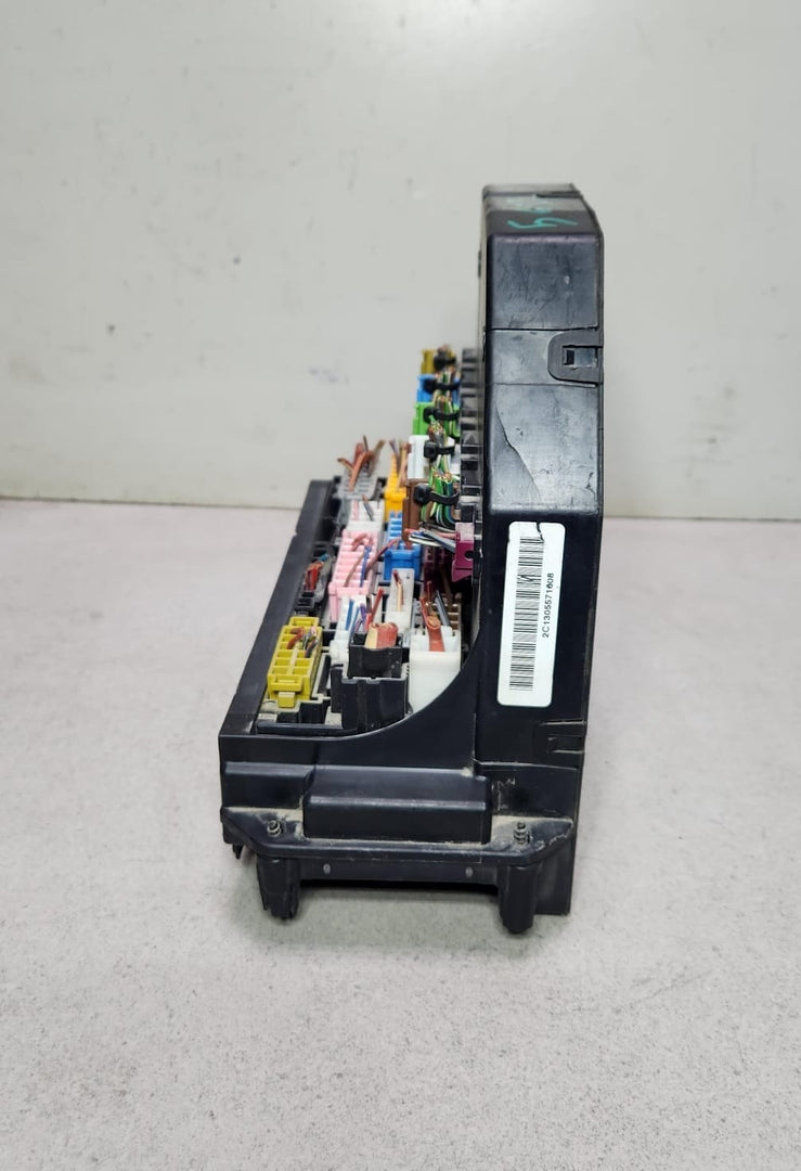 Mercedes-Benz C W204 Control Module Unit Sam Fuse Box A2129005622 