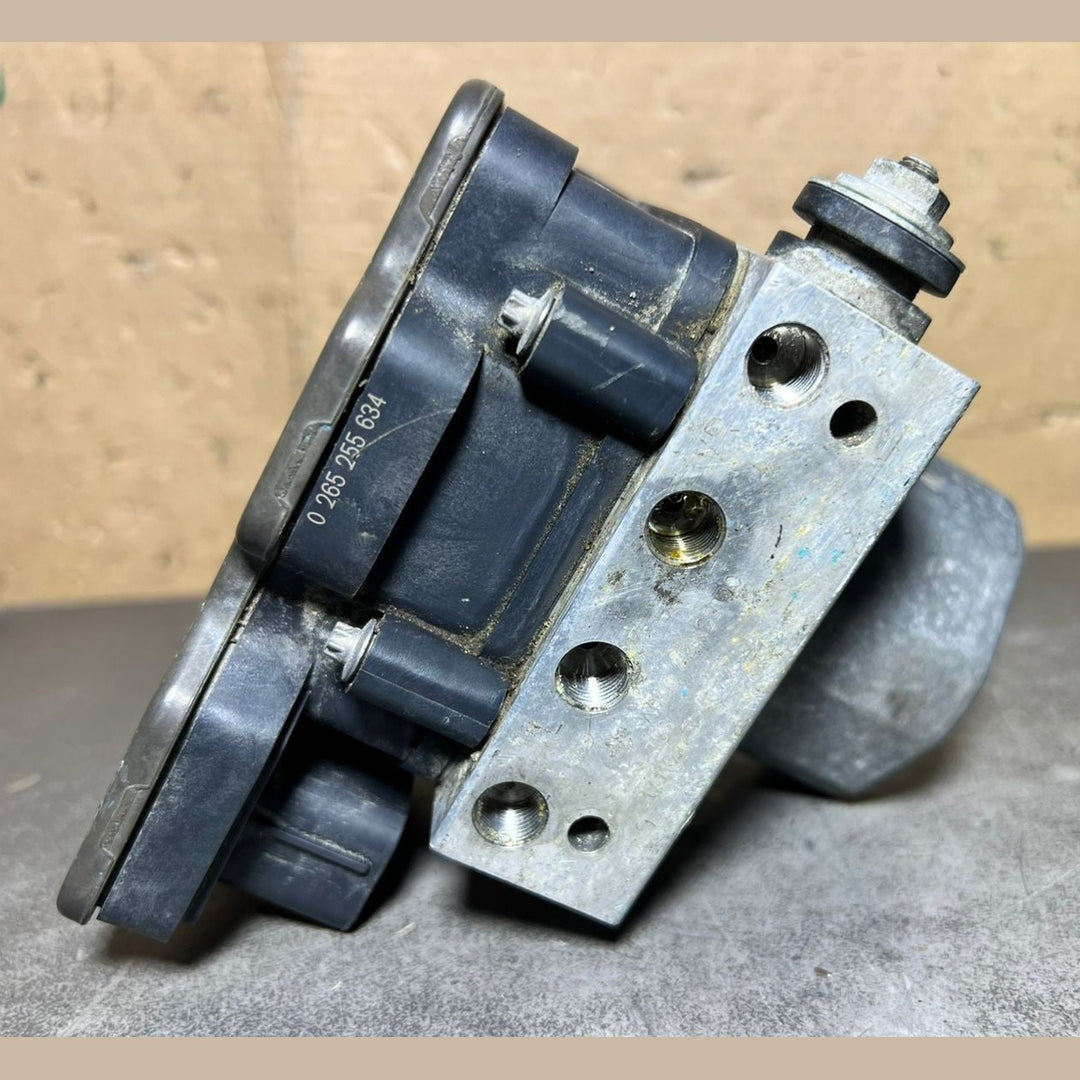 Mercedes W246 CLA GLA B-Class ABS Anti Lock Brake Pump Module A000 4312300 OEM