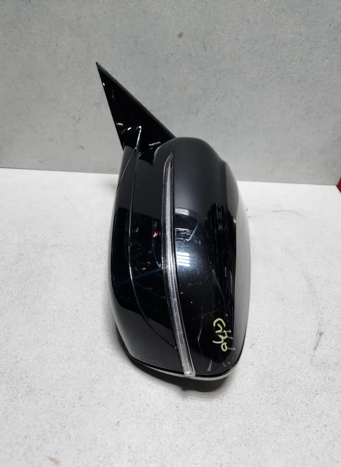 BMW Left Side Door Mirror F0184101U668B 5 Series G30 G31