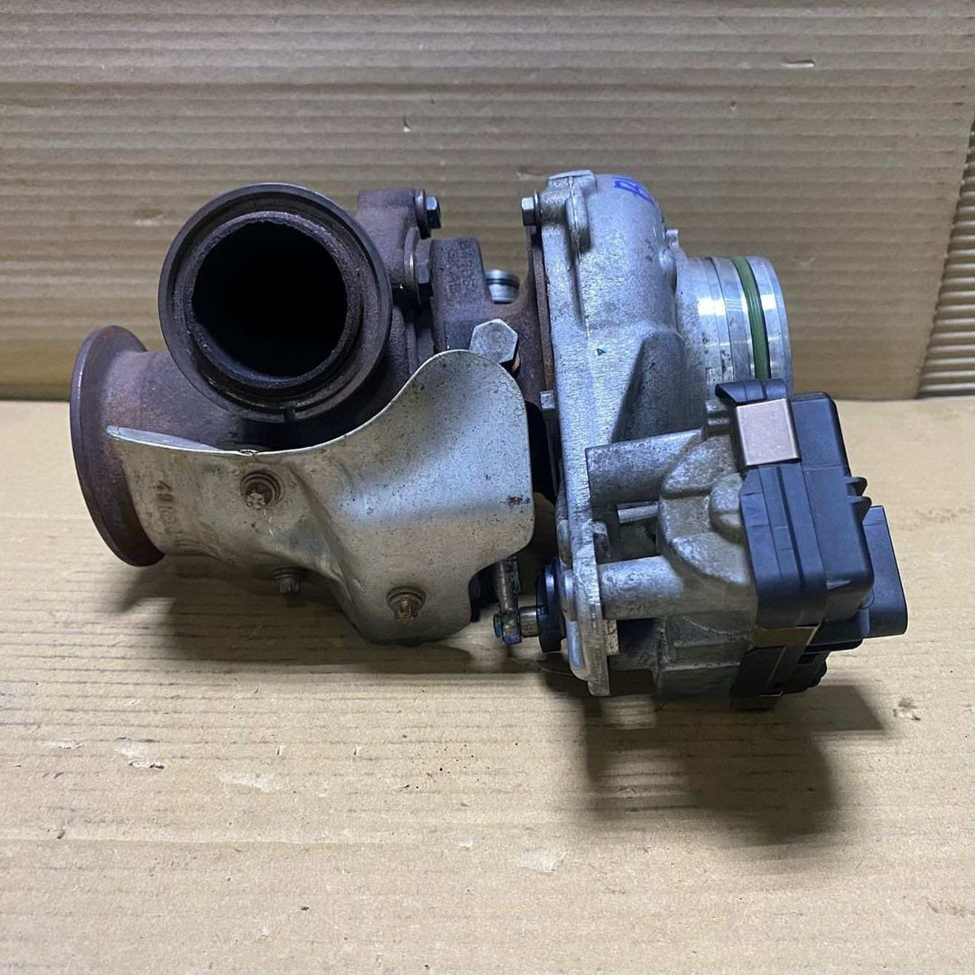 BMW Turbocharger 8579212 520d G30 G31 X3 G01 X4 G02 models with B47 D20 engine