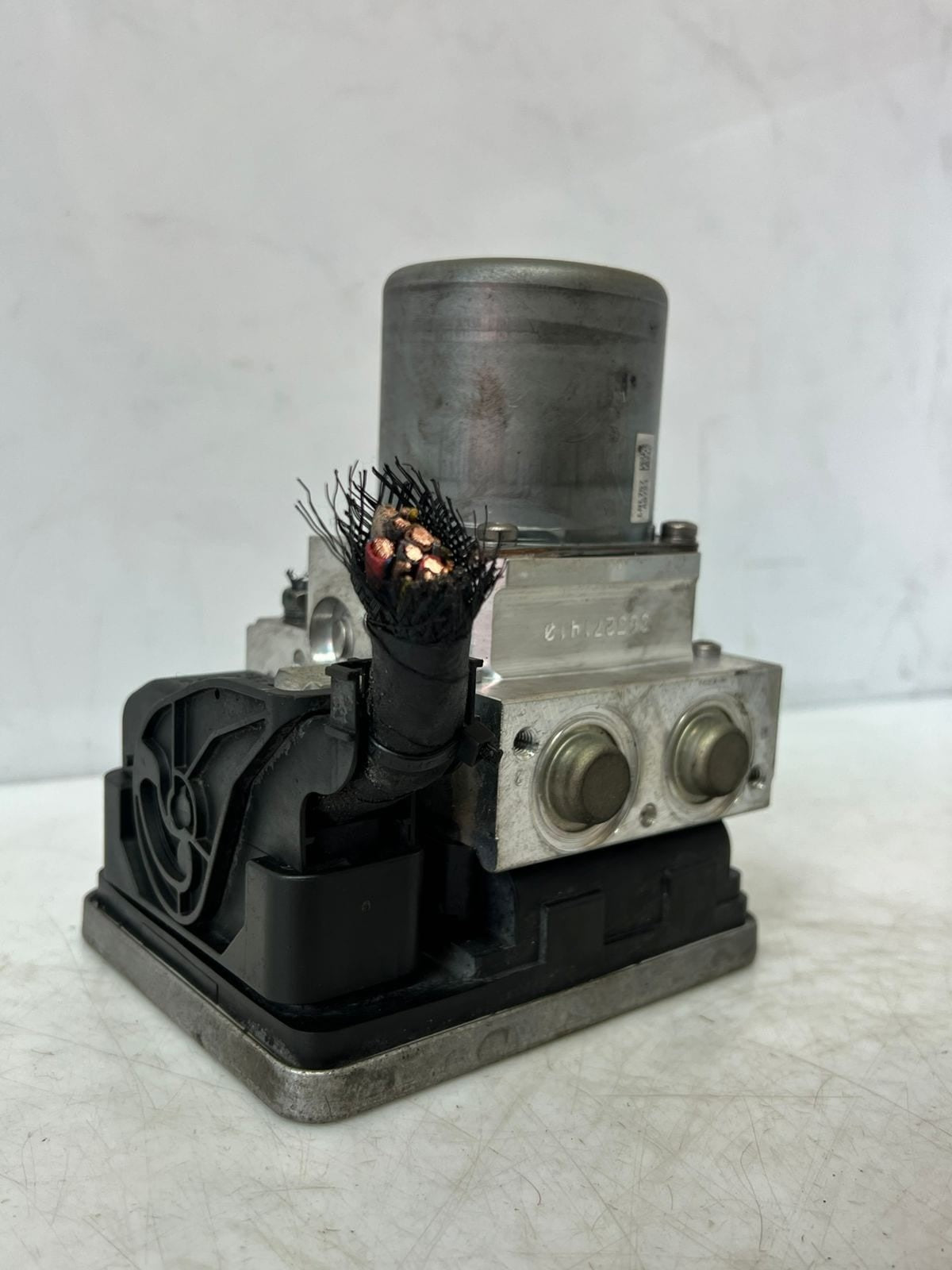 2016-2019 BMW 7' 5' G11 G12 G30 X4 G01 X3 G02 750Li Abs Pump Module 6880538 OEM