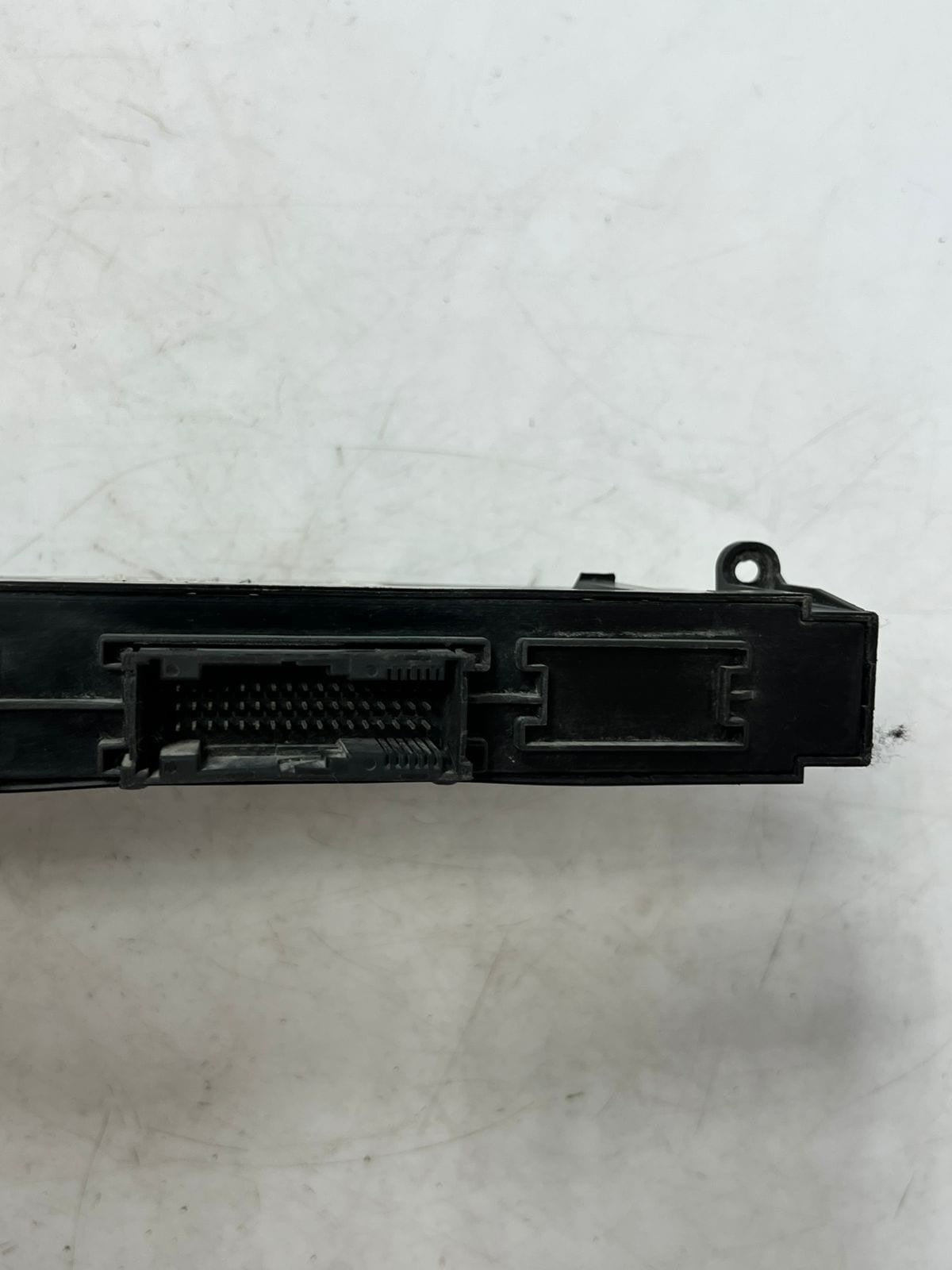 2009-2011 BMW 335i 325I 4-door Body Control Module 9229876 OEM