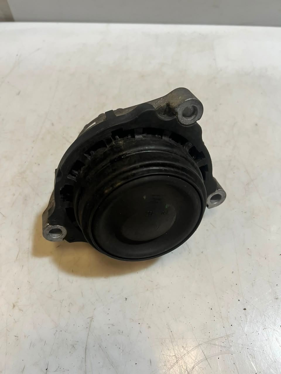 2013-2016 BMW X3 F25 X4 F26 2.0L Engine Mount Left 6868489 OEM