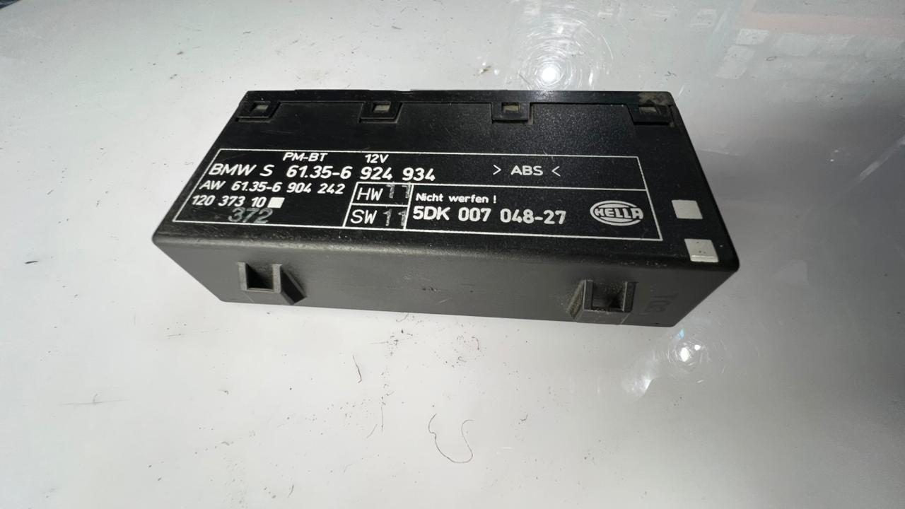 BMW Door Control Module 6924934 5 Series E39 including 530i and M5