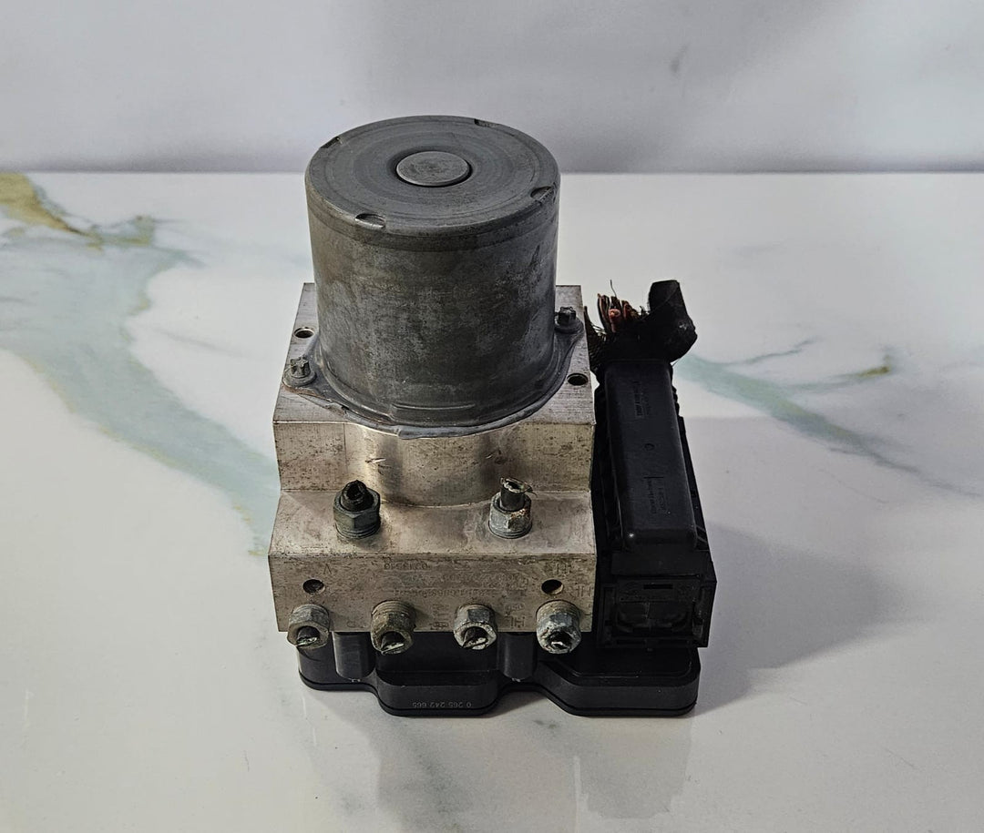 OEM BMW F10 F12 F01 F02 ABS Anti Lock Brake DSC Pump Module 6853400