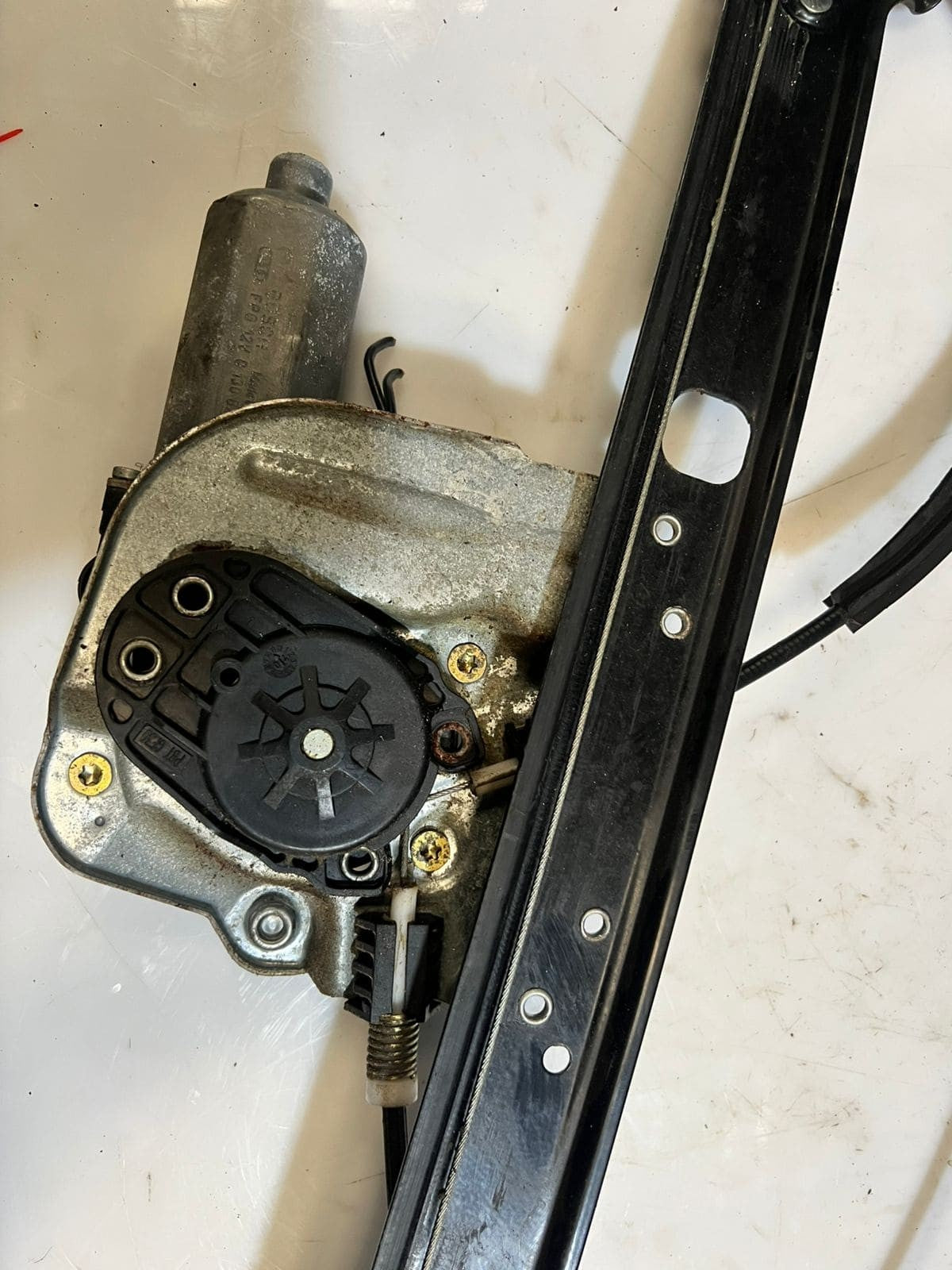 2000-2006 BMW X5 E53 Front Right Window Regulator With Motor 8254912 OEM