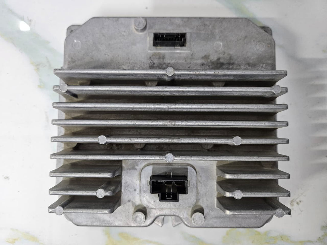 OEM BMW 2016-2019 G11 G12 G30  POWER CONTROL MODULE PCU 500   9330190
