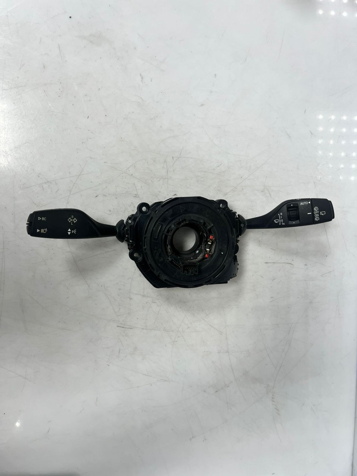 2015-2020 BMW X1 F45 F46 F48 X2 F39 X5 F15 F85M Steering Column Switch 6827372