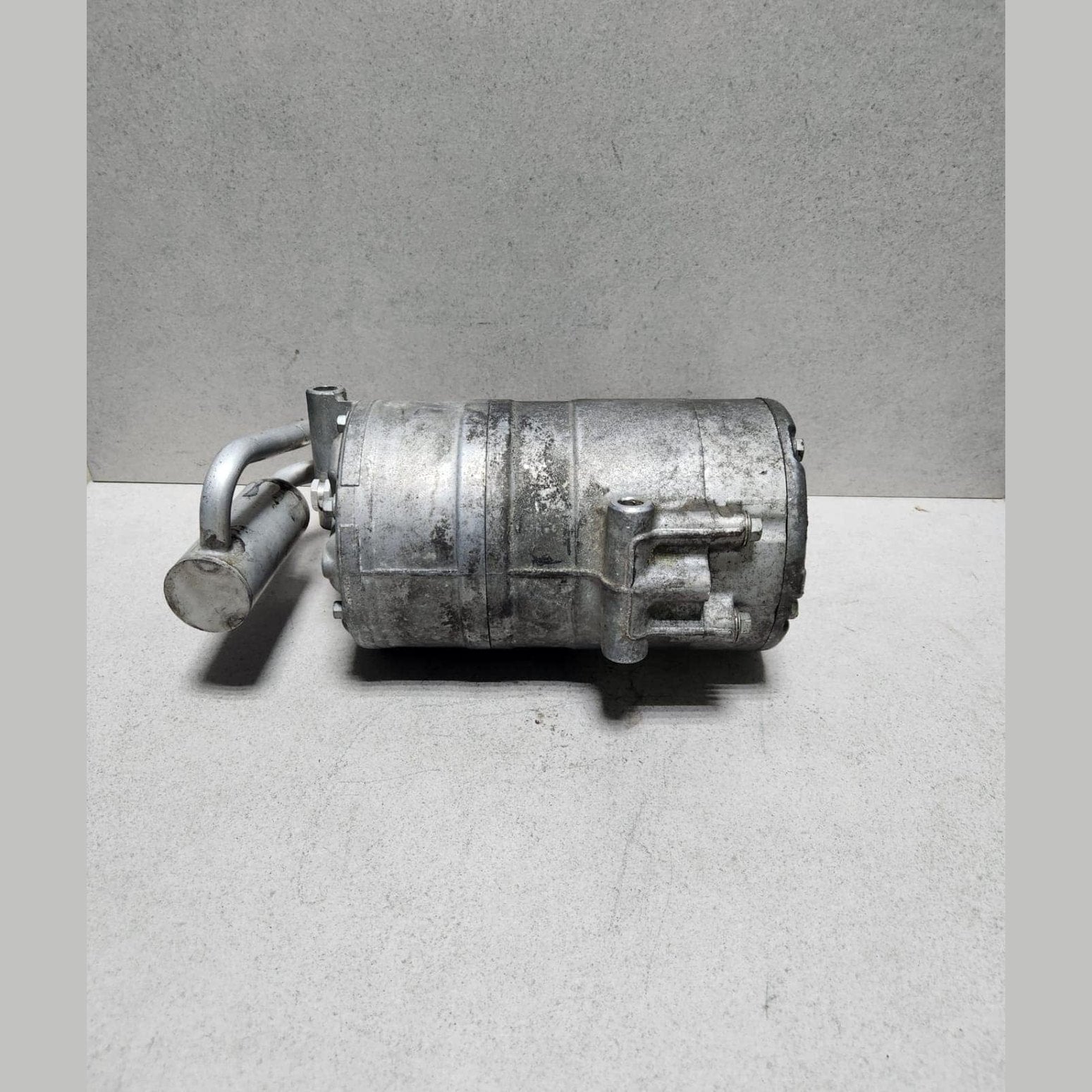 BMW Electric A/C Air Conditioning Compressor 9240287 F30 F10 F01 F02 F03 F03 F04