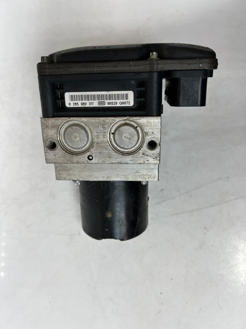 OEM BMW 7 SERIES F01 F02 730D F10 N57 ABS Pump Brake Control Unit 6792478 Bosch