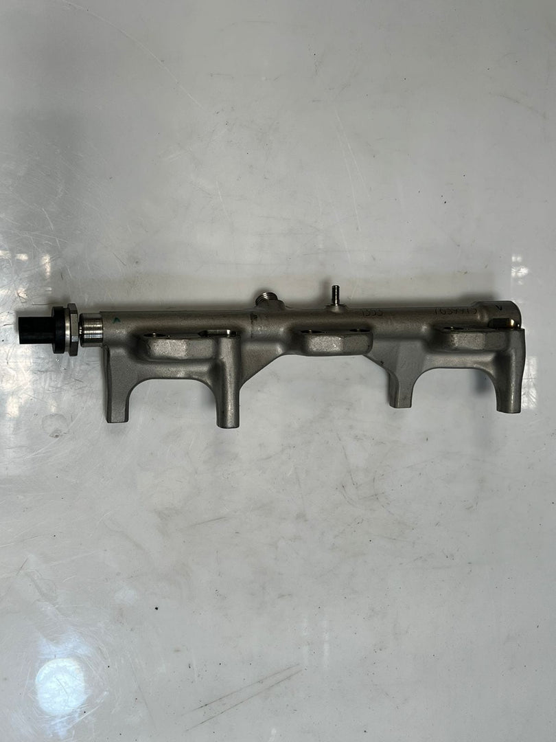 BMW F20 F30 LCI Mini F55 F56 1.5 petrol B38 Fuel Rail High Pressure 7639975 OEM