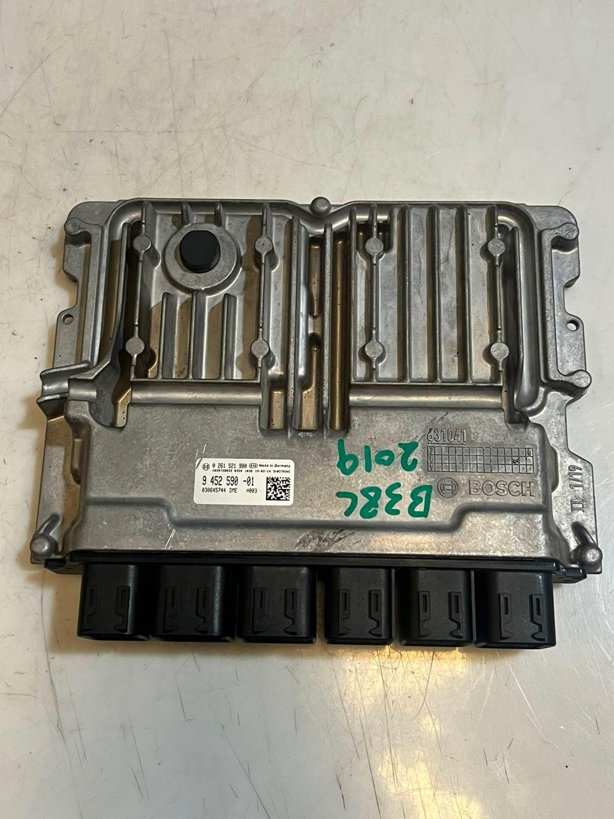 2015-2020 BMW X1 F48 F46 B38 Engine Control Unit ECU ONLY DME 9452590 OEM