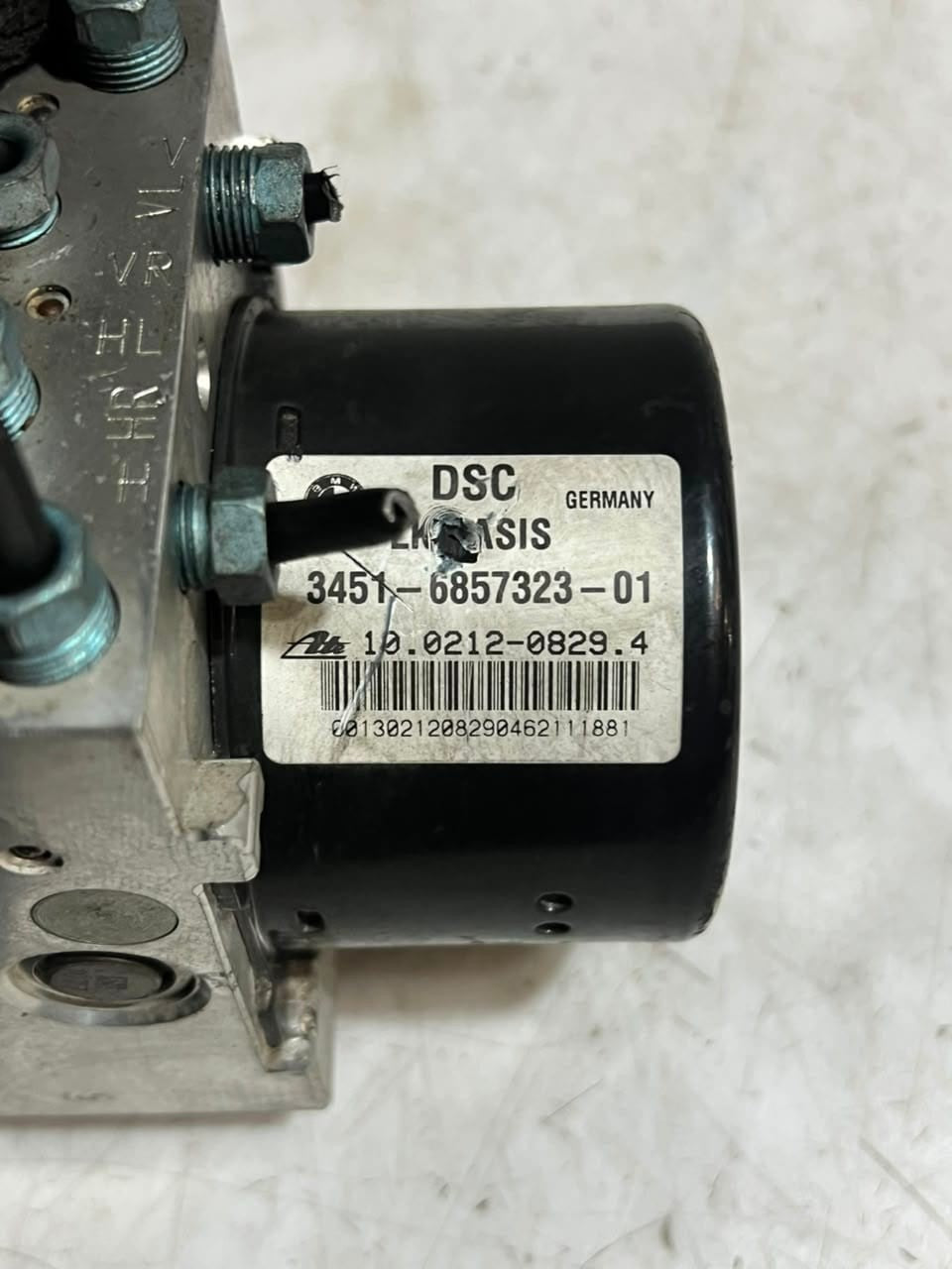 BMW F30 F31 F32 320I ABS Anti Lock Brake Pump Module 3451-6857323-01 OEM