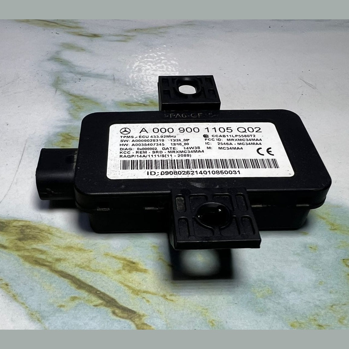 15-20 Mercedes C300 Tire Pressure Control Unit A0009001105 S-Class W222, C-Class