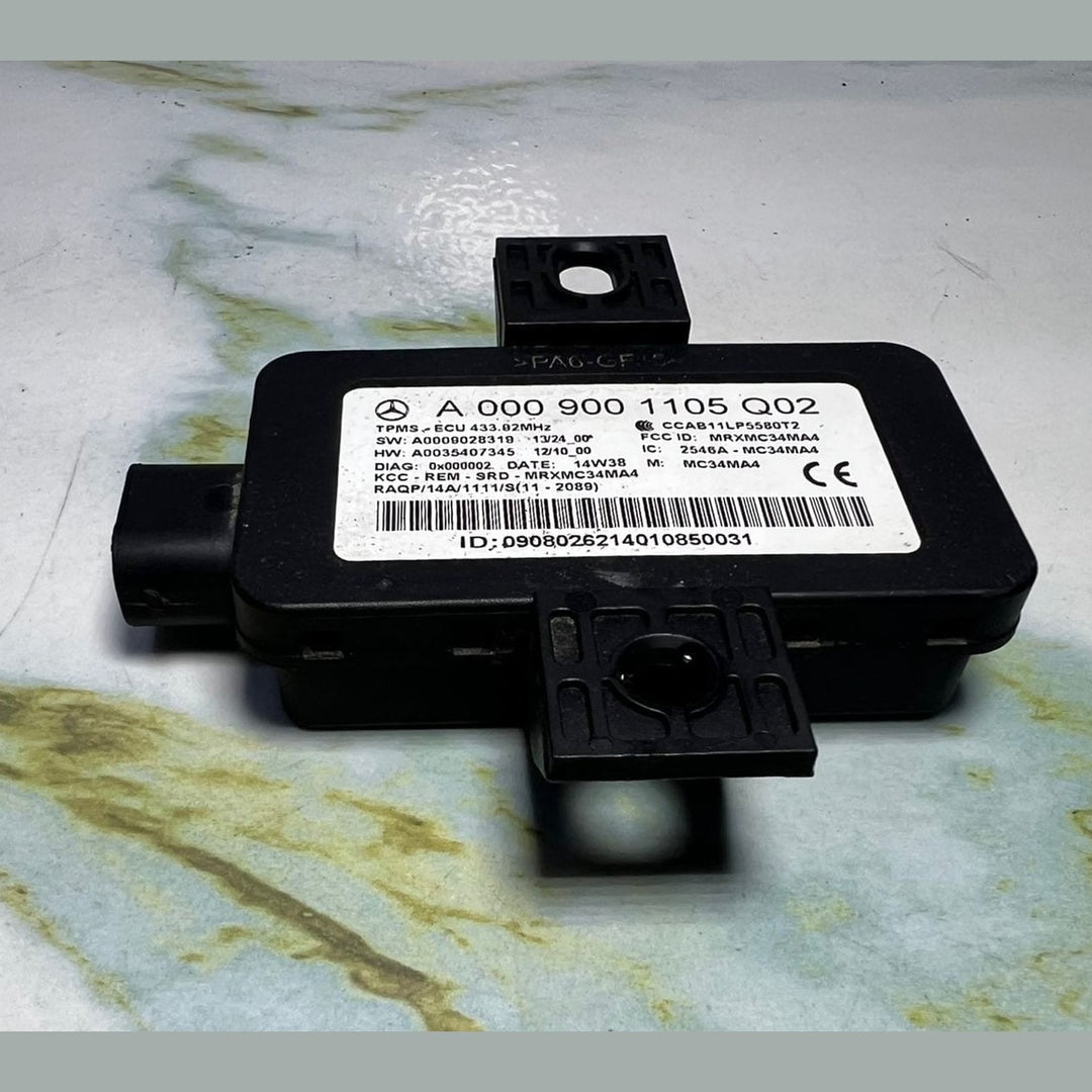15-20 Mercedes C300 Tire Pressure Control Unit A0009001105 S-Class W222, C-Class