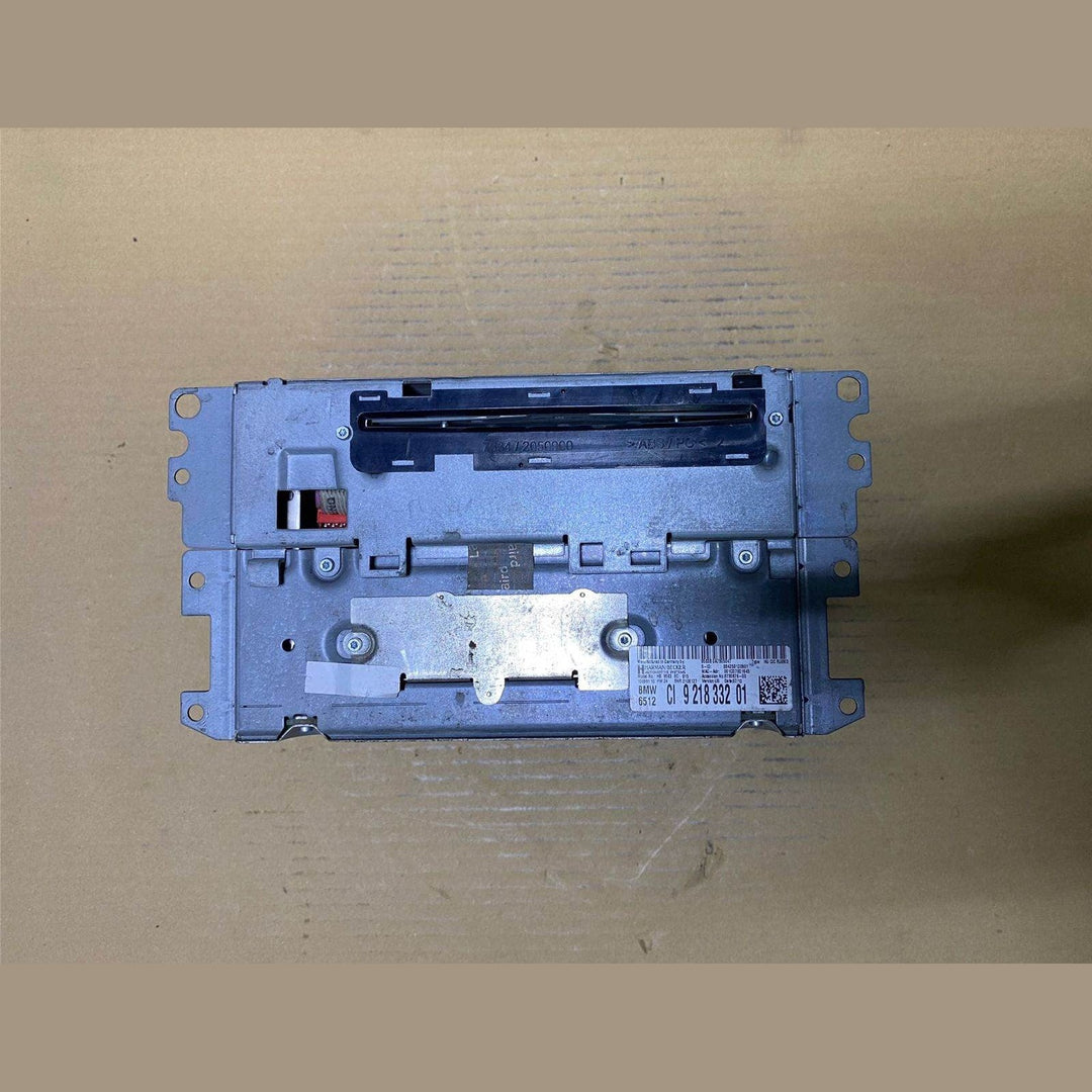 2009-2013 BMW 128i CIC Navigation, DVD, CD Player, GPS 9218332 E90 E91 E92 E93 