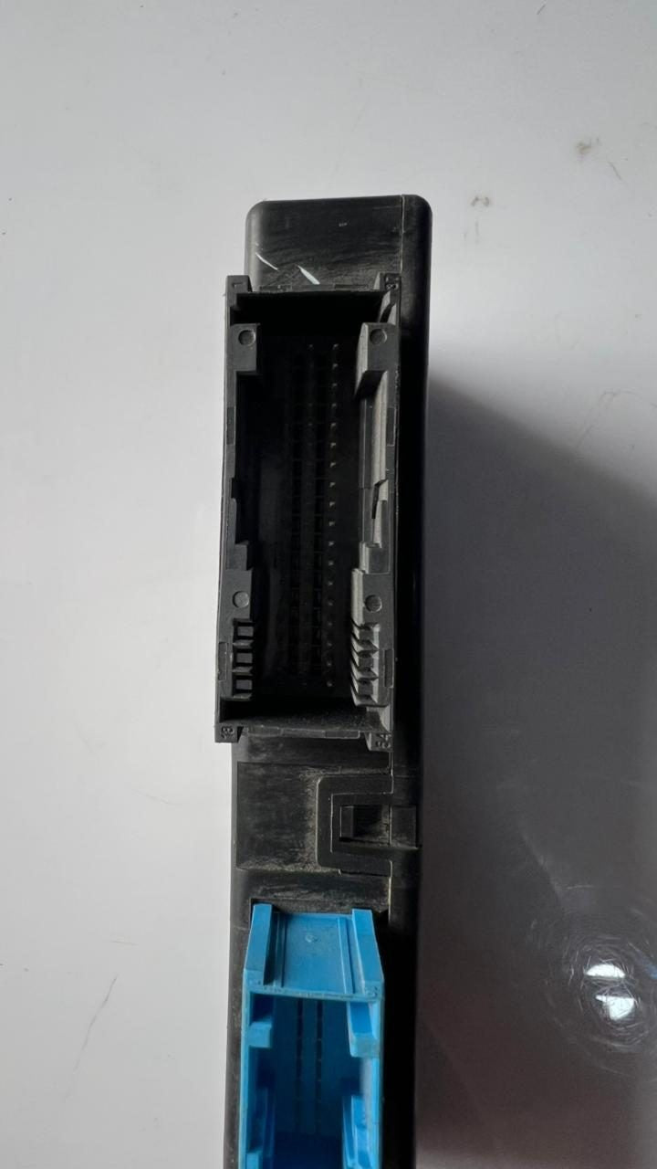 2013-2015 BMW 750i Central Gateway Module 9299591 F01, F02, F03, F06, F07, F10, 