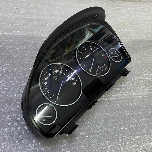 OEM BMW X3 F25 2.0D SPEEDO SPEEDOMETER INSTRUMENT CLUSTER 9232890