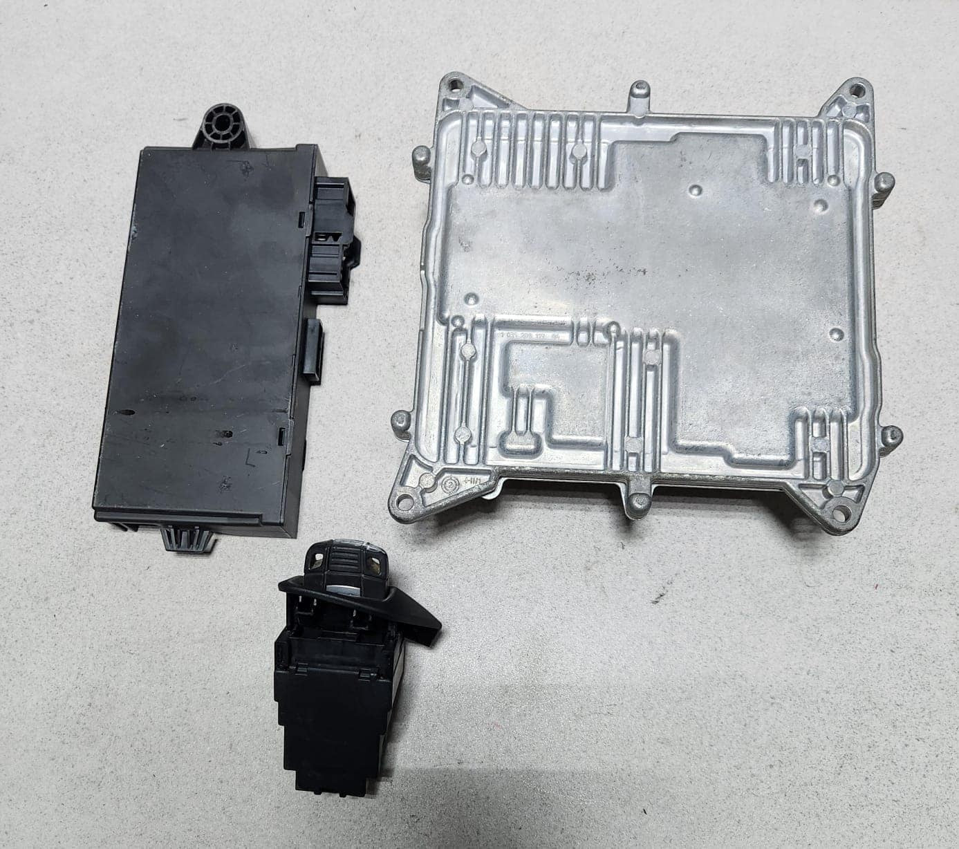 2012 BMW X1 Engine Control Unit ECU Set 8603576 X1 E84 20i N20