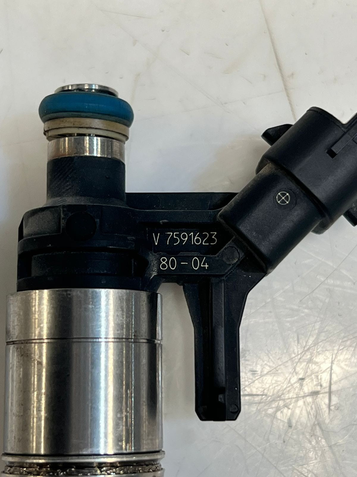 2012-2015 BMW 118i Mini Cooper R55 R56 R57 R58 Fuel Injector 7591623 OEM