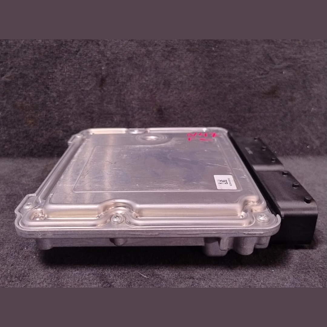 BMW F32 4-SERIES 420d 2.0. 16V   N47D20C ENGINE CONTROL UNIT 0281030873- 8578946