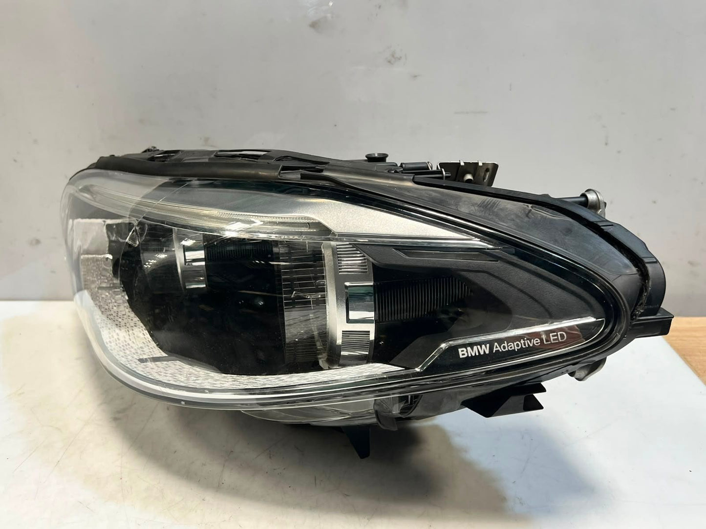 2015-2018 BMW M5 5 Series F10 F11 LCI Adaptive Led Headlight Left 7460597 ECE