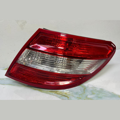 Mercedes W204 C-Class Rear Right Side Tail Light Brake Stop Lamp A204 8200264